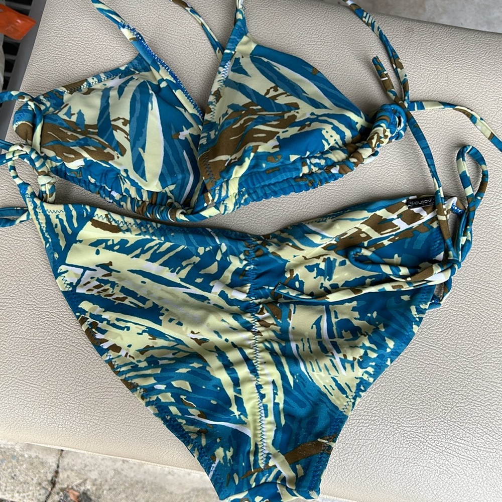 Volcom Bikini Set Small Blue Pattern - image 3